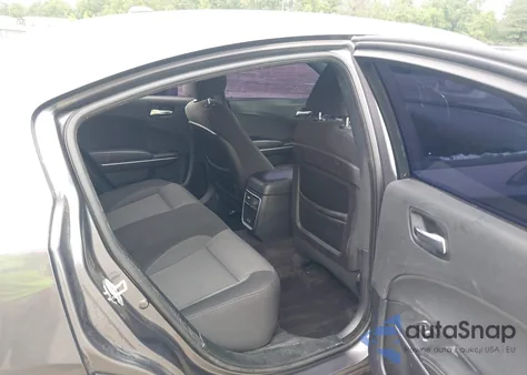 2018 Dodge Charger Sxt Rwd z USA, uszkodzony, nr VIN 2C3CDXBG6JH335446